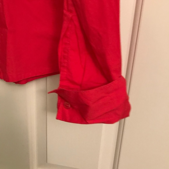 Coral j hook button up fitted top LS. - Picture 4 of 5